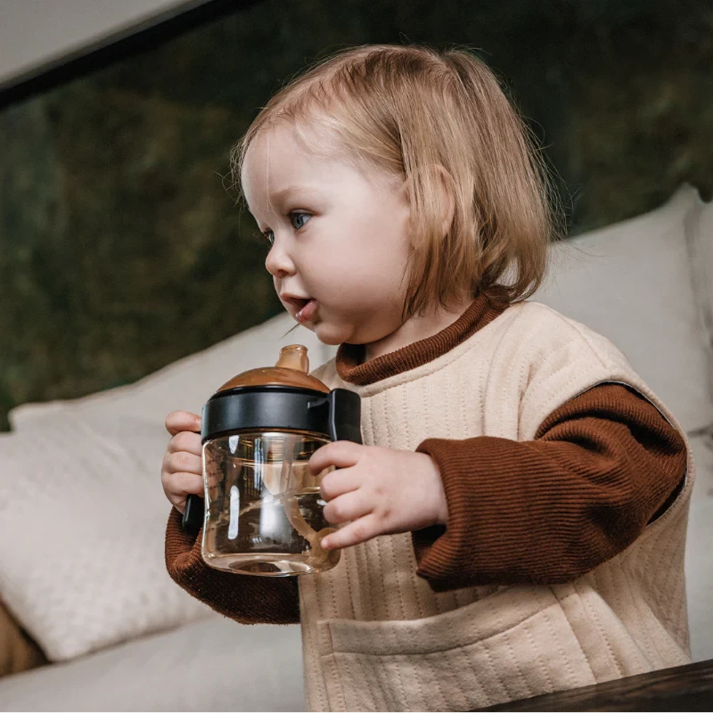 How to Transition Your Baby to a Sippy Cup